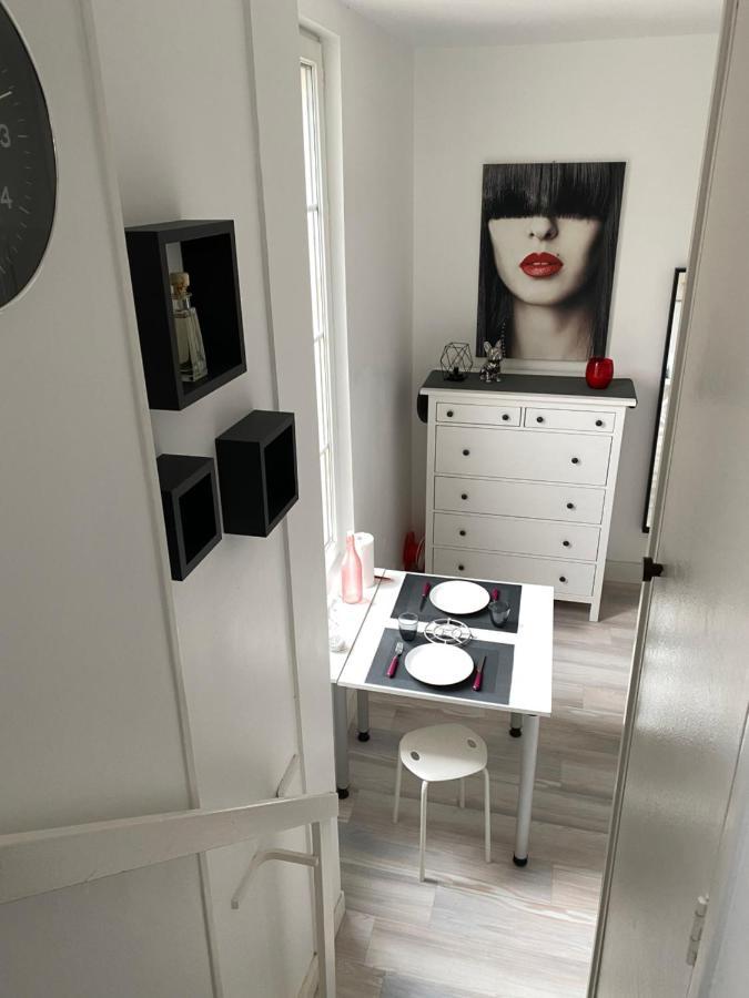 Studio Au Coeur De Granville Luaran gambar